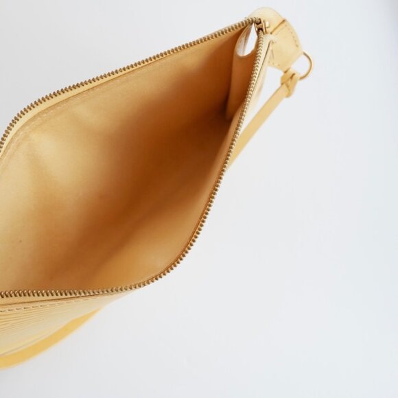 Authentic Preowned Louis Vuitton Beige Epi Leather Pochette Shoulder Bag - Picture 14 of 14